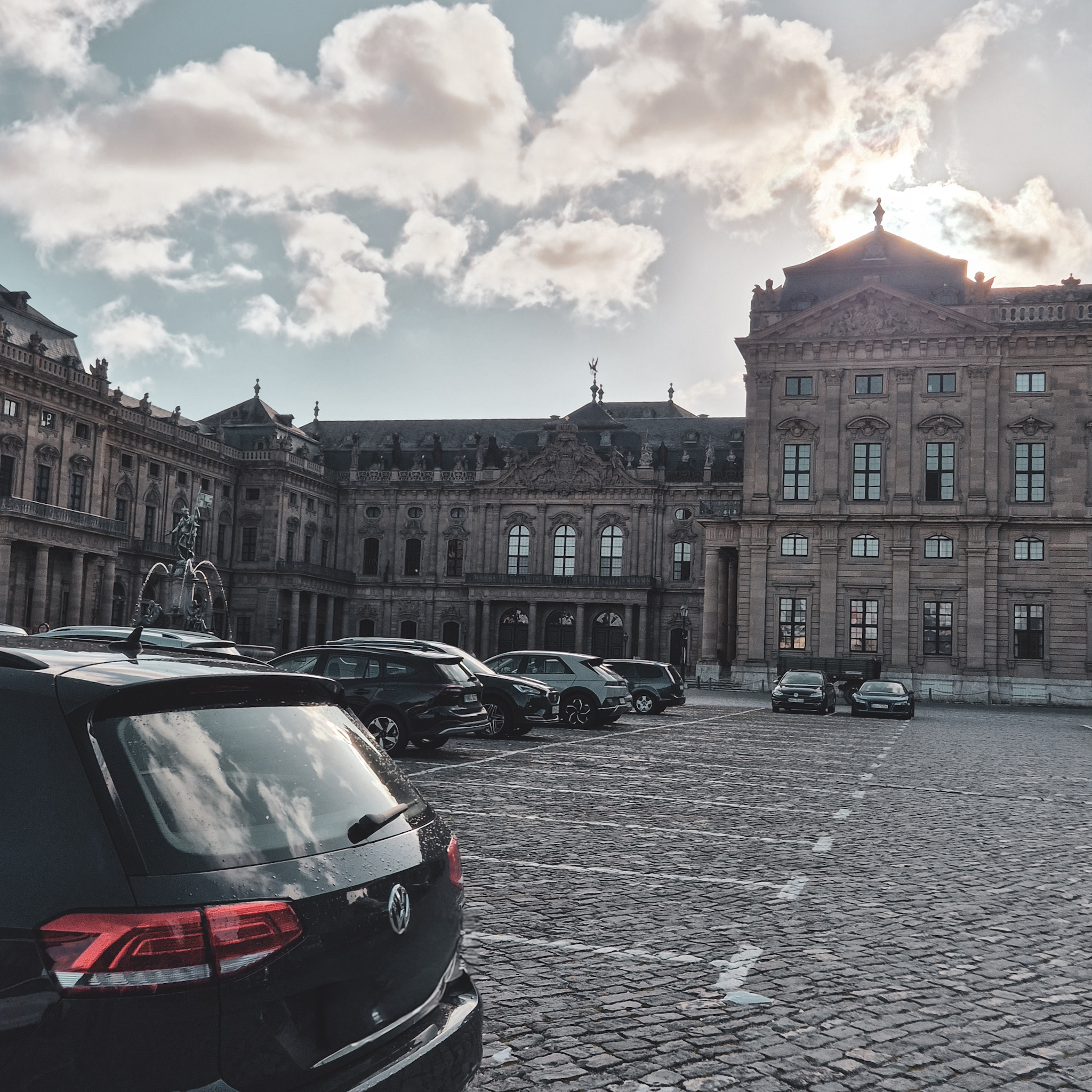 Parkplatz vor der Residenz